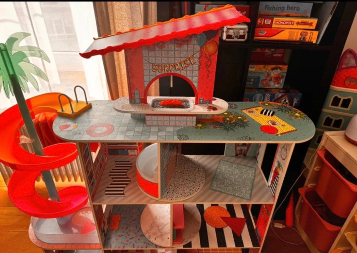 Grote L.O.L. Surprise! houten poppenhuis, Ophalen, Zo goed als nieuw, Hout