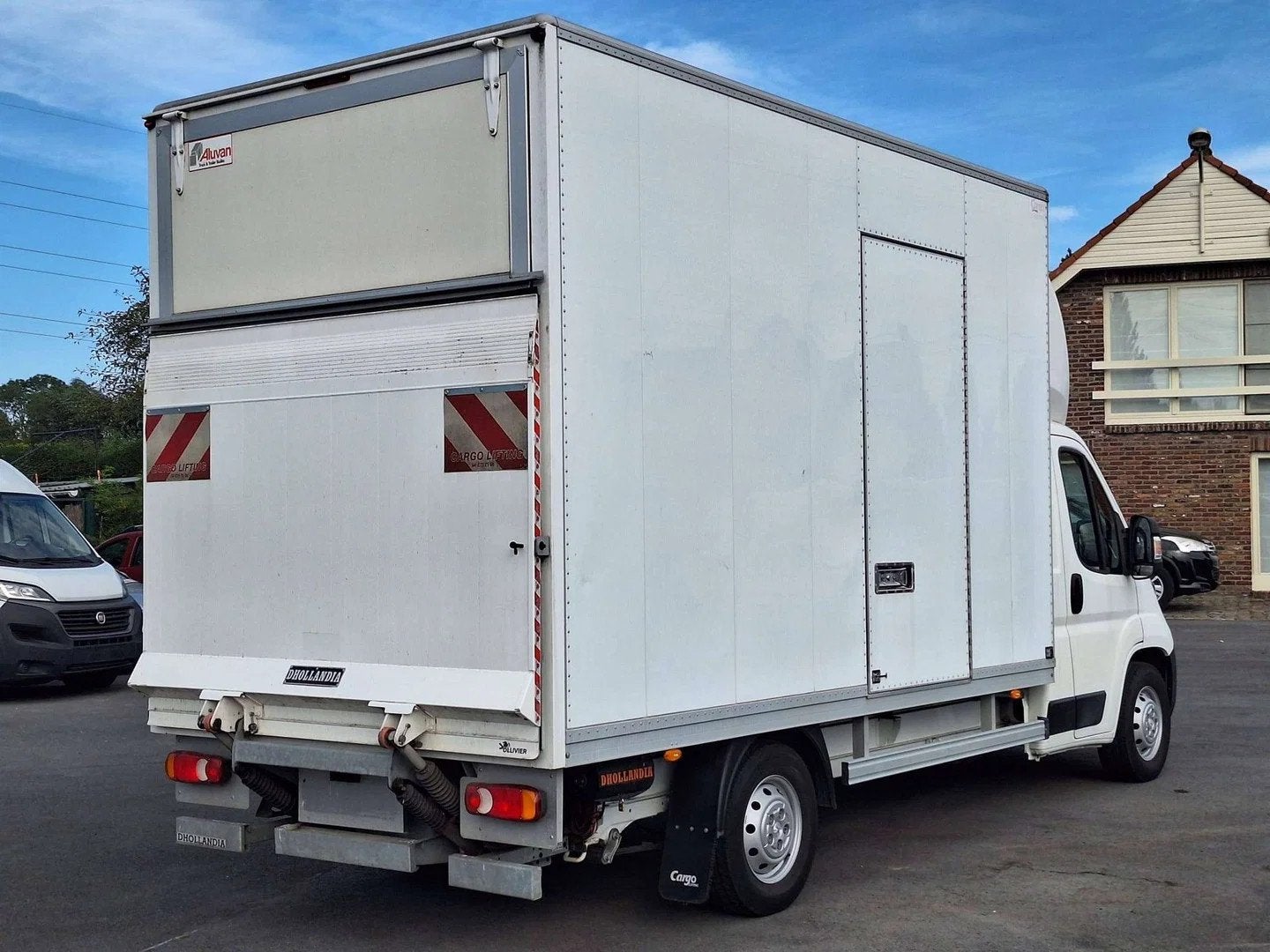 Peugeot Boxer 2.0HDI 163pk Laadklep meubelbak Hayon 19000km!, Auto's, Bestelwagens en Lichte vracht, Stof, Euro 6, 4 cilinders