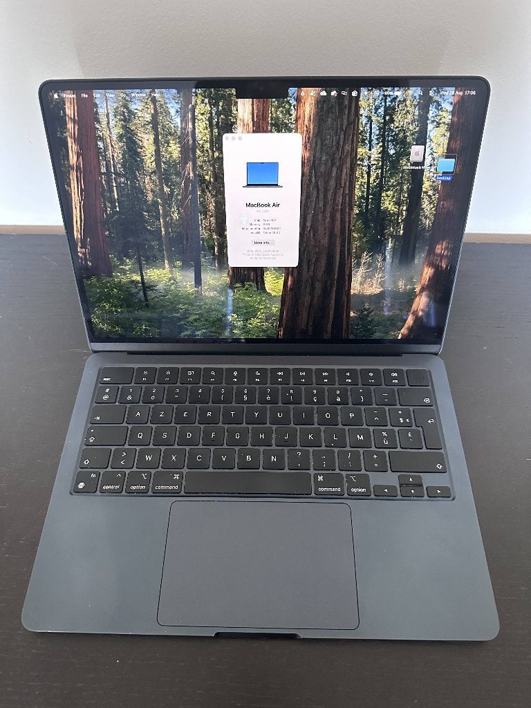 MacBook Air 13" M2 (2022) – Midnight – Excellent état, Informatique & Logiciels, 256 GB, Comme neuf, Azerty, 8 GB