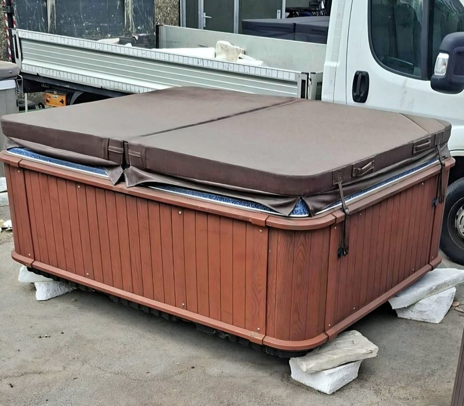 2ehands jaccuzi's, Ophalen