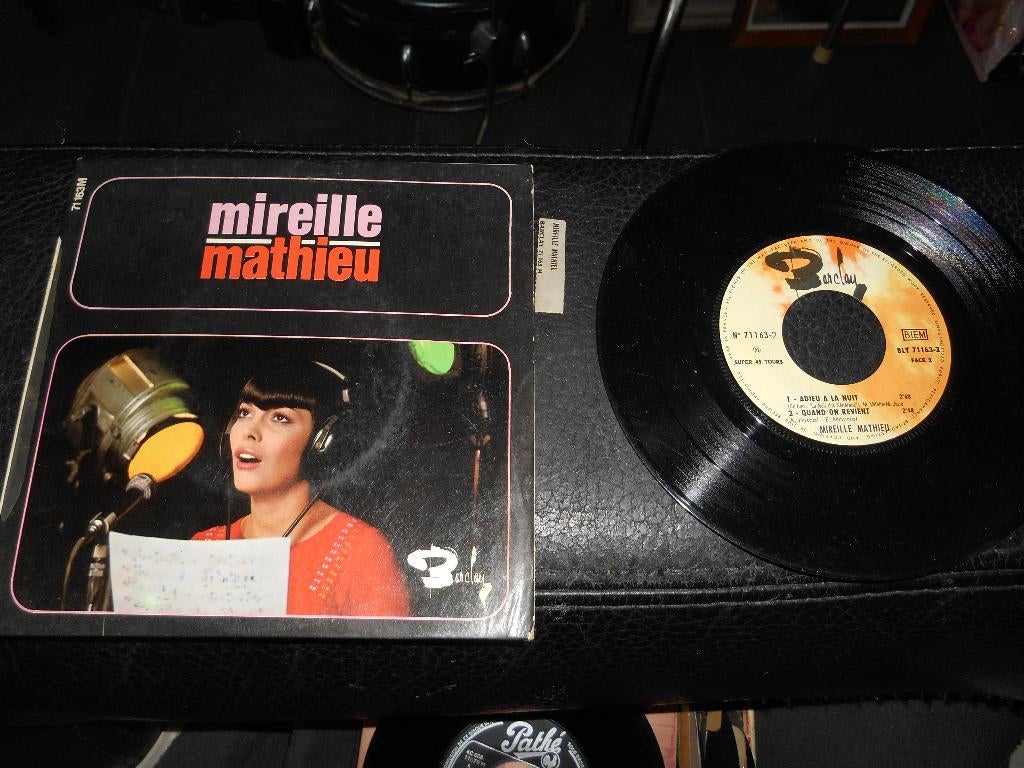 45T 4 pistes Mireille Mathieu avec languette, Ophalen of Verzenden
