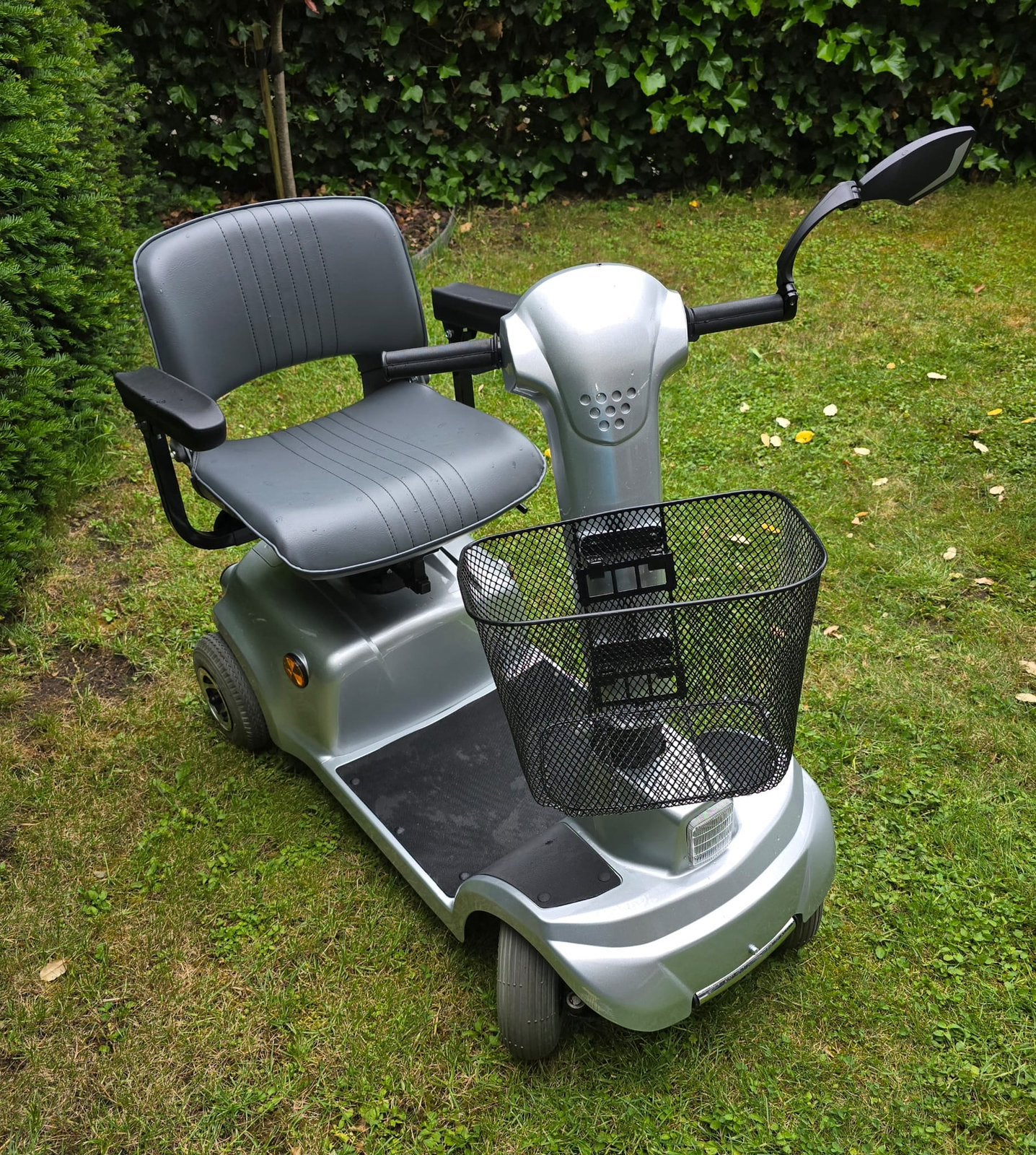 Comfortabele 4 wiel scootmobiel, Diversen, Brommobielen en Scootmobielen, Zo goed als nieuw, Ophalen of Verzenden