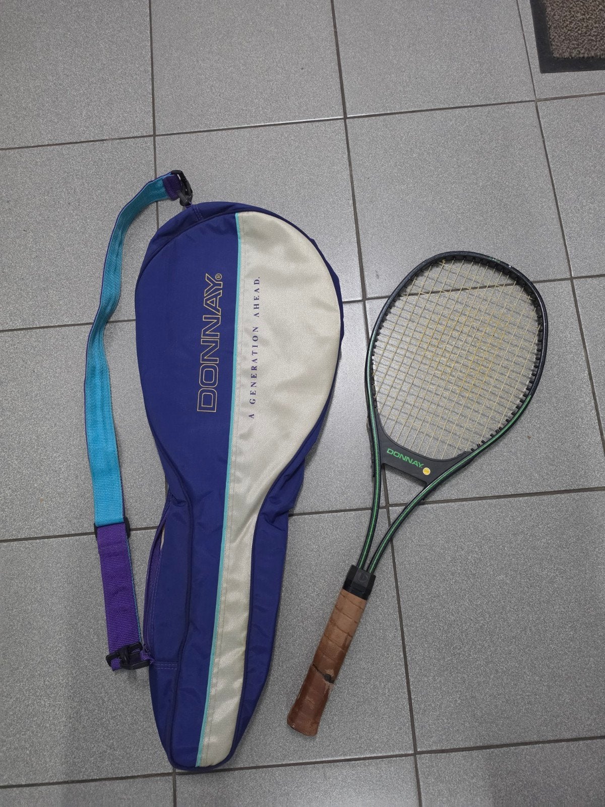 Donnay tennisracket, Sports & Fitness, Enlèvement, Raquette