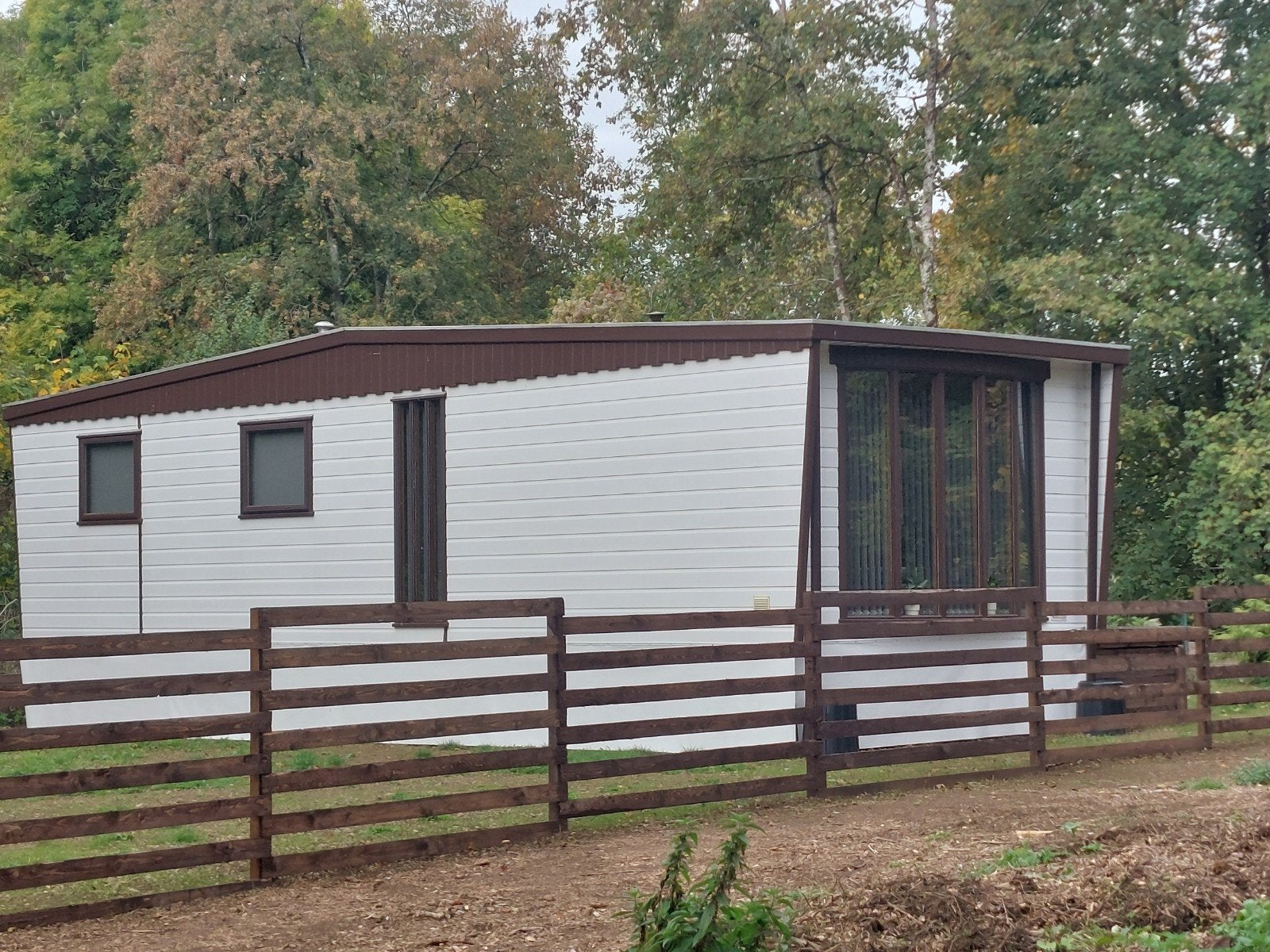 chalet pour caravanes, Propriétaire, Lac ou rivière, 2 chambres, Animaux domestiques acceptés