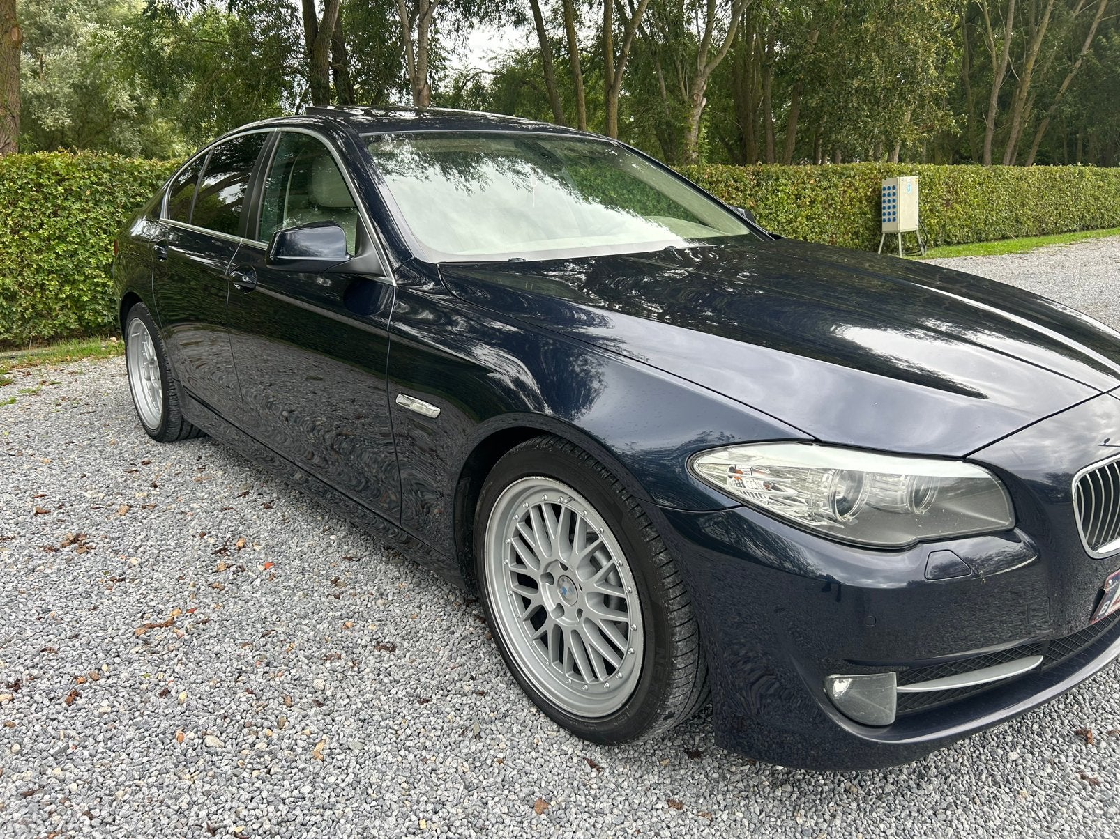 Bmw Serie 520D automatique 250.000 km parfait etat, Autos, Cuir, Euro 5, Beige, 5 portes