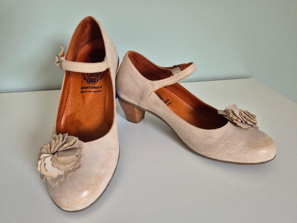 Brako pumps maat 38, Kleding | Dames, Pumps, Beige, Ophalen of Verzenden, Gedragen