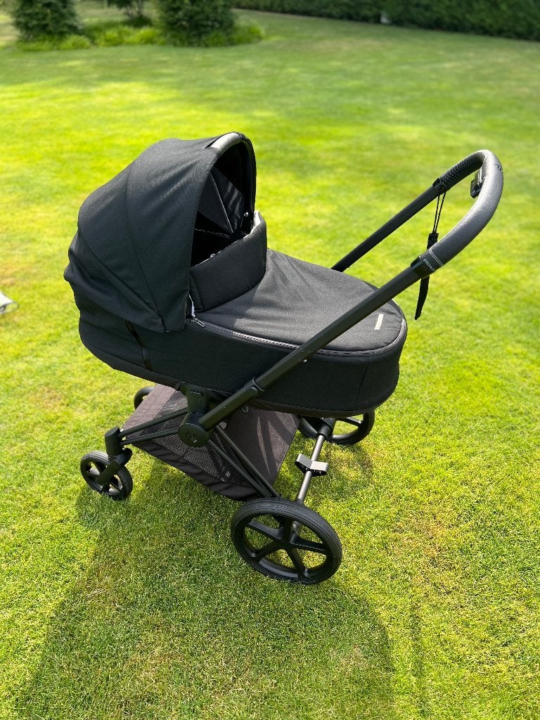 Prachtige Cybex Priam mat zwart, Kinderen en Baby's, Luchtbanden, Zo goed als nieuw, Ophalen, Kinderwagen