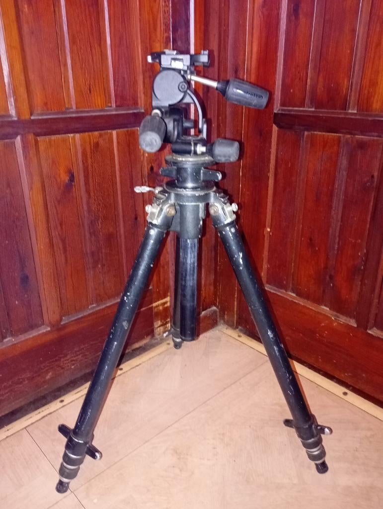 Trépied pro pour caméra ou appareil photo, Enlèvement, Utilisé, 175 cm ou plus, Trépied