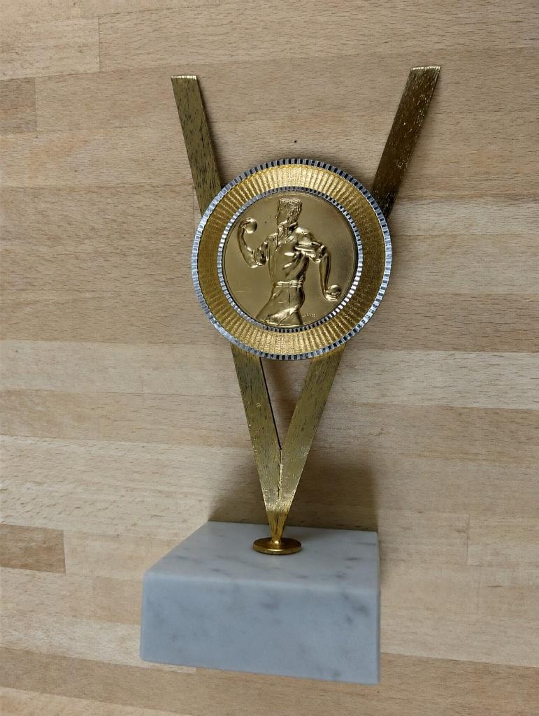 Trophée de pétanque 1979, Enlèvement ou Envoi, Utilisé, Statue ou Poupée