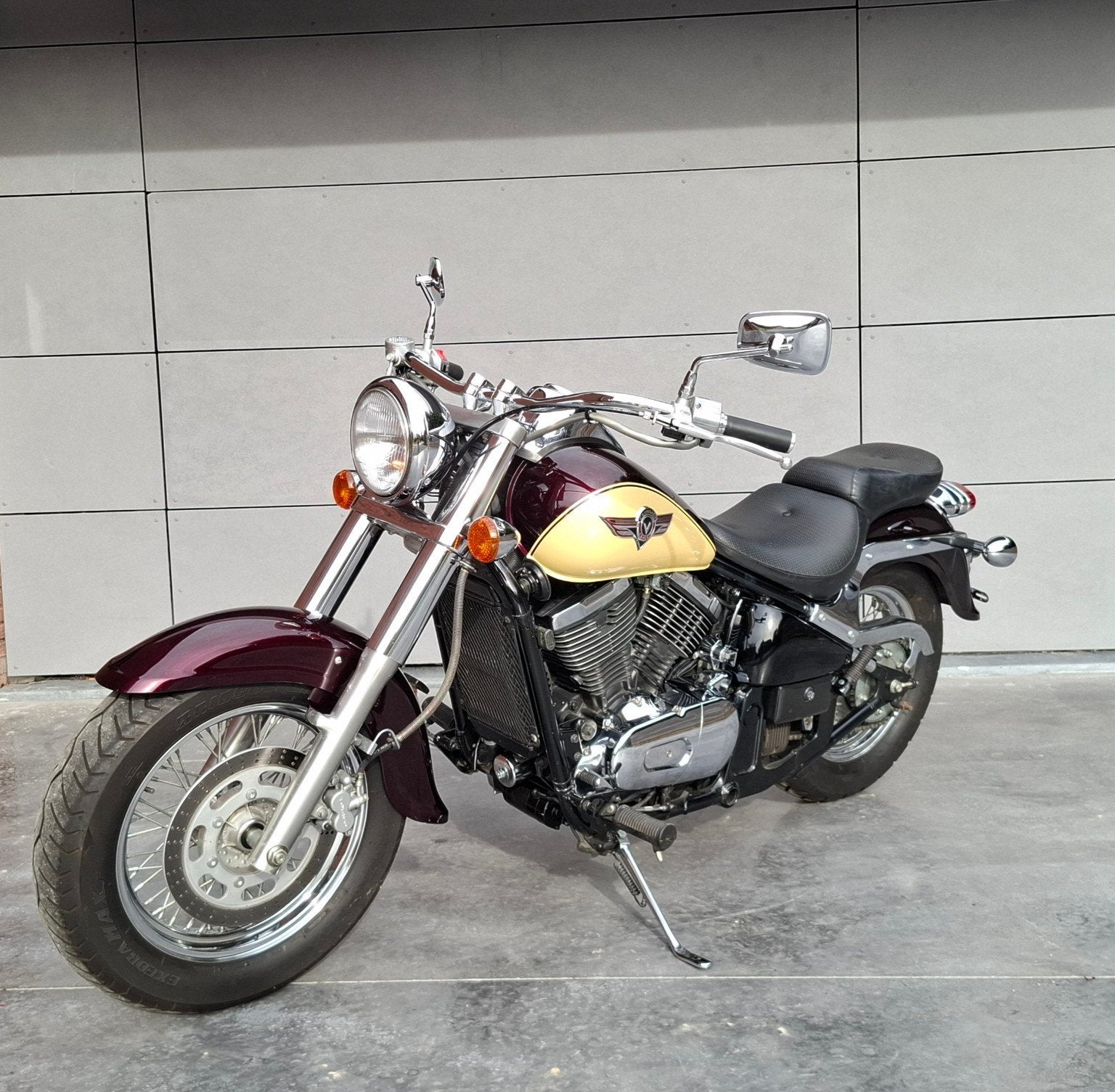 KAWASAKI VN 800 - 17.655 KM - ETAT EXCEPTIONNEL - 2.700 EUR