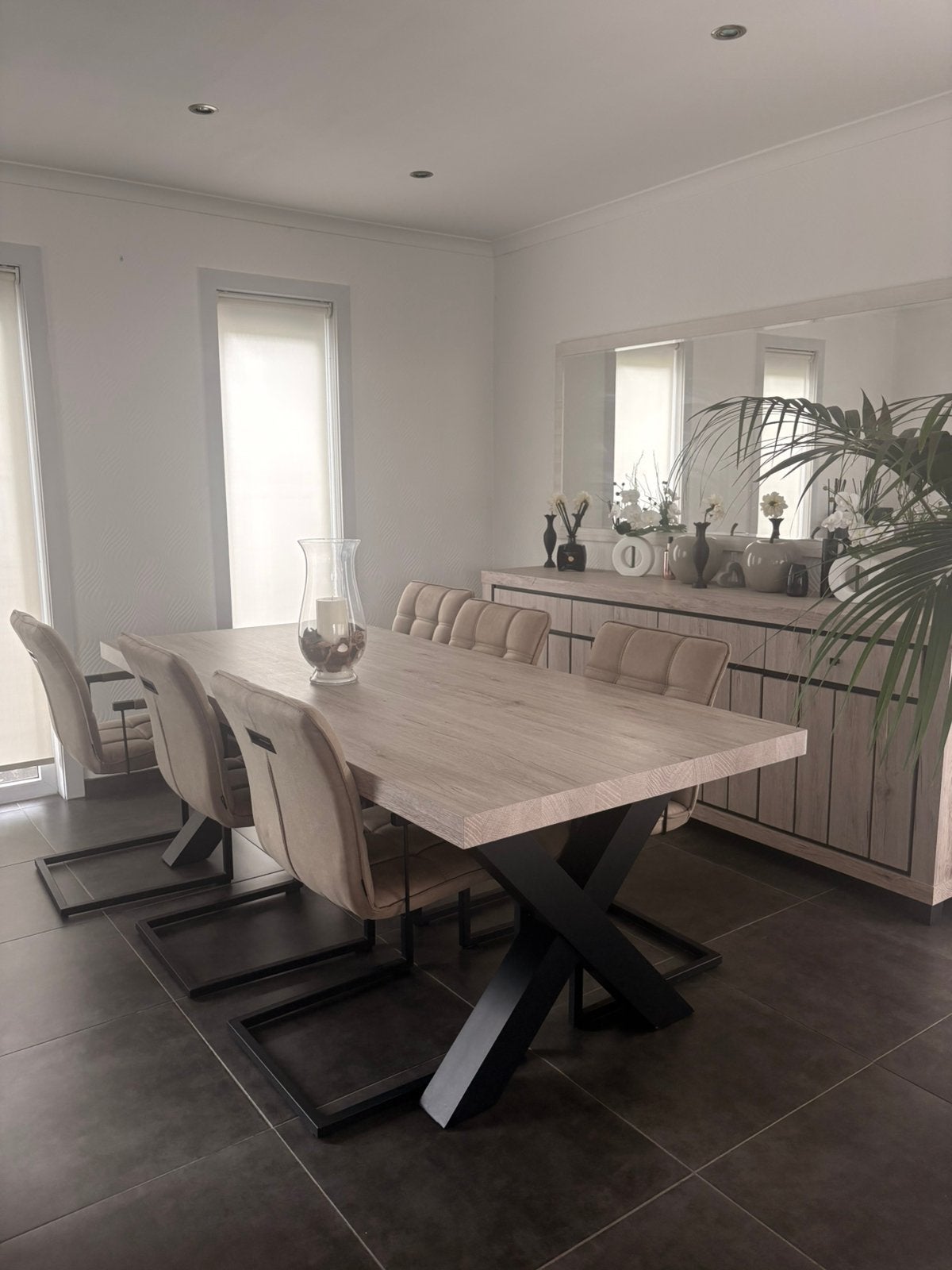 Eetplaats te koop, Huis en Inrichting, Complete eetkamers, Ophalen, Nieuw, Modern, 4 tot 6 stoelen