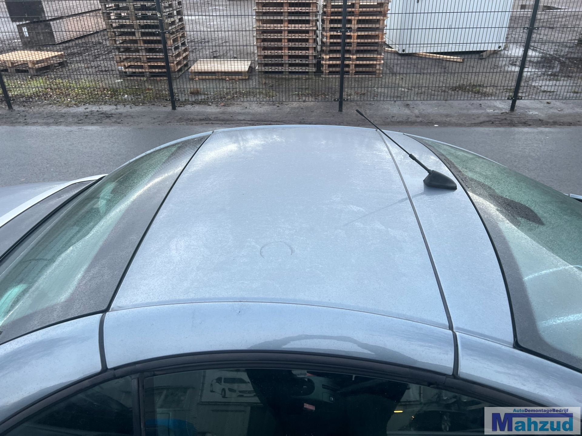PEUGEOT 207CC Grijs KTHC achterraam dak plaat 2007-2012, Taurusavenue 1
2132 LS  Hoofddorp, NL, Gebruikt, Contact.group@renault.com