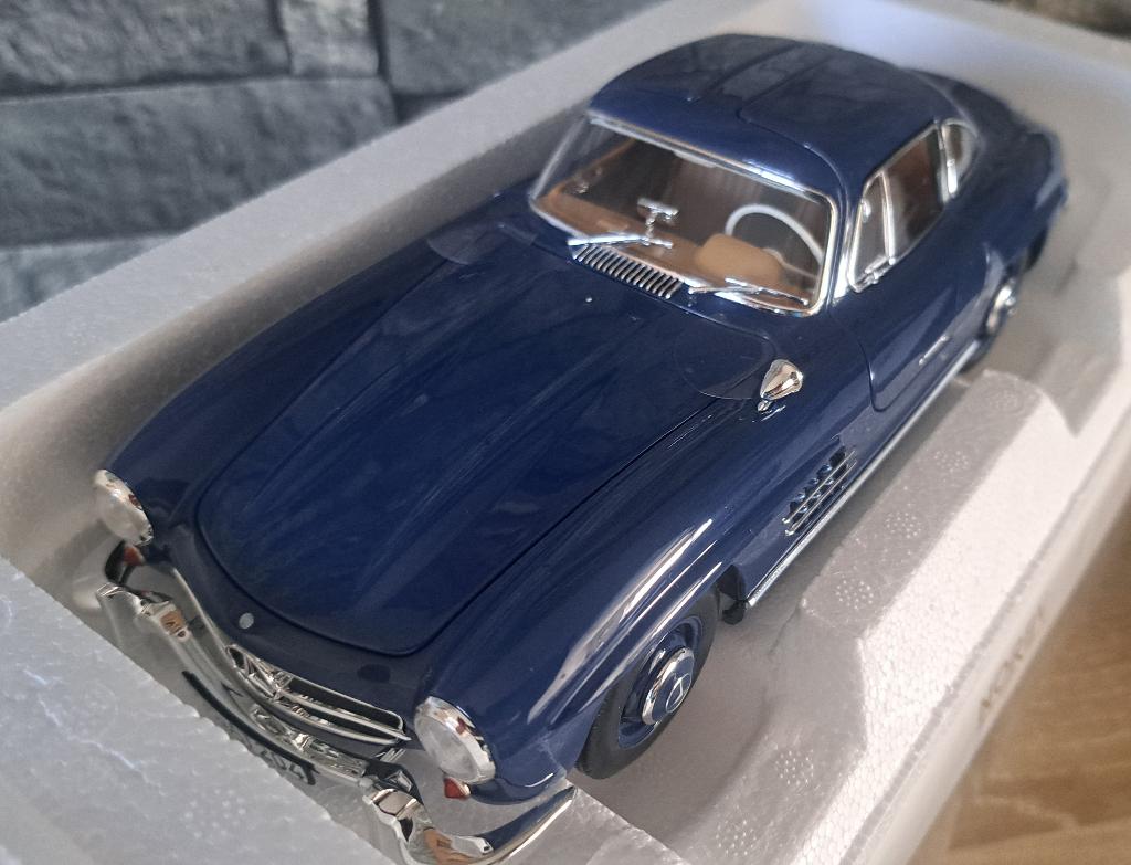 Mercedes-Benz 300SL 1/18éme, Auto, Norev, Ophalen of Verzenden, Norev
