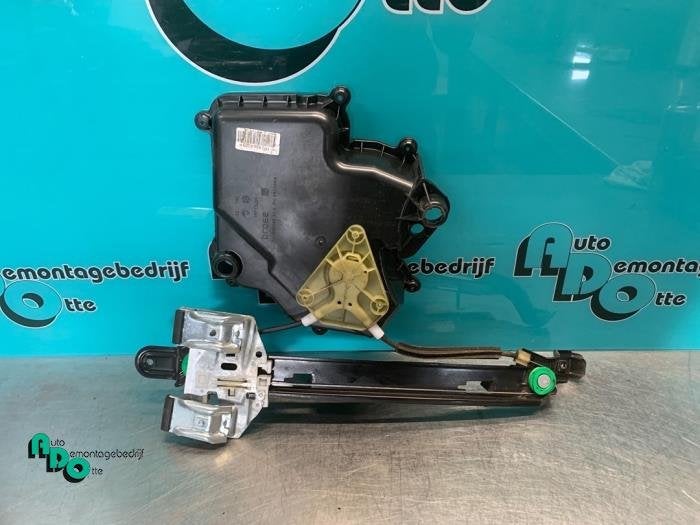 Mécanique vitre 4portes arrière droite d'un Seat Leon (Leo, -, 3 mois de garantie, Utilisé, -
