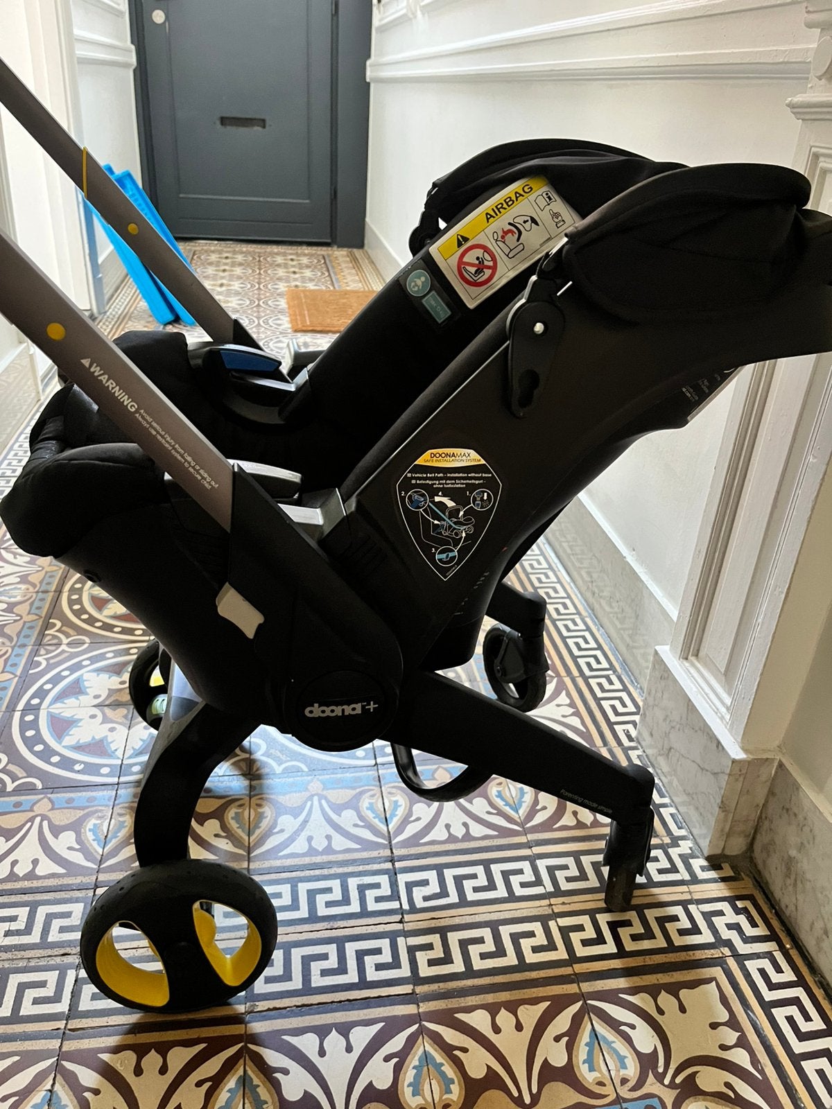 Doona + 2 x Isofix, Ophalen, Zo goed als nieuw