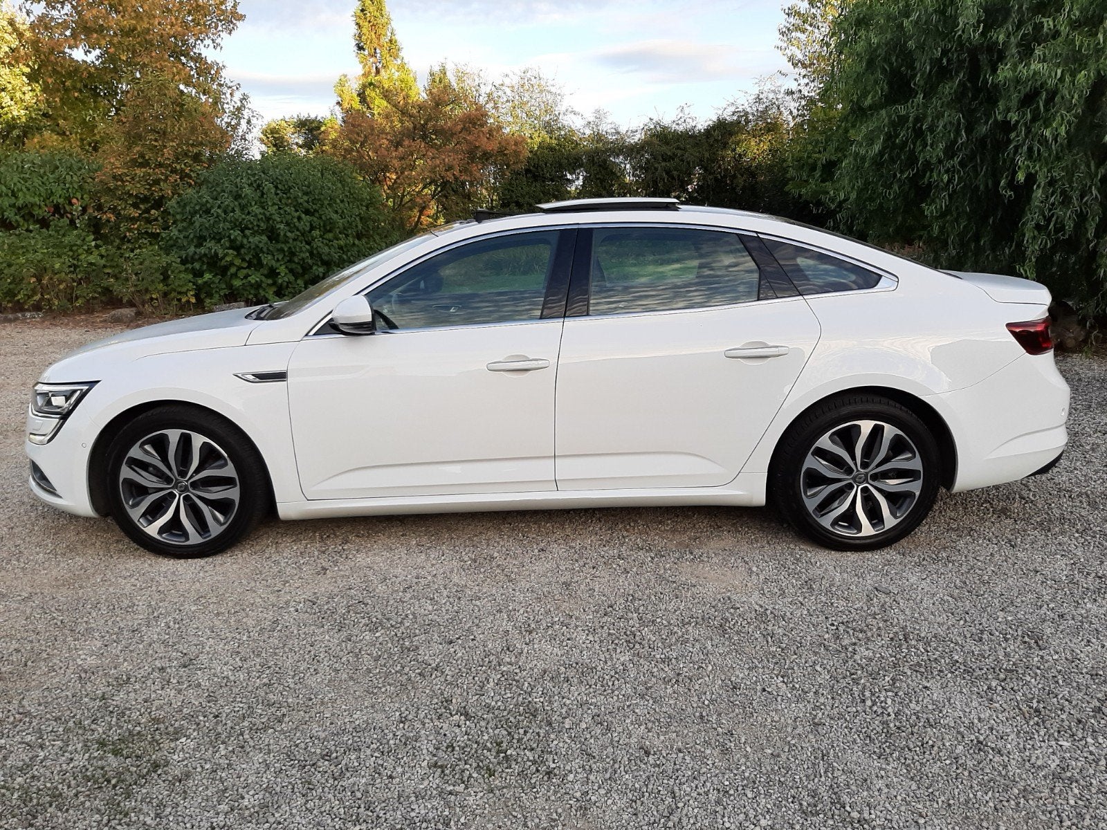 Renault Talisman 1.7 DCI jaar 2019 Euro6-d foutloos, Auto's, Voorwielaandrijving, 4 deurs, 4 cilinders, Leder en Stof