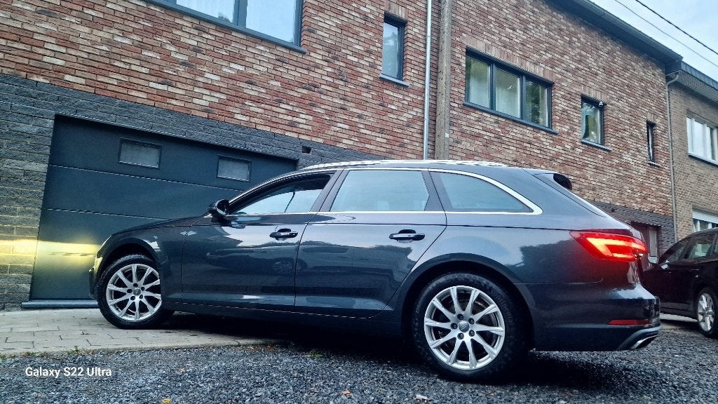 Audi A4  break 2l essence, Cuir, Achat, Entreprise, A4