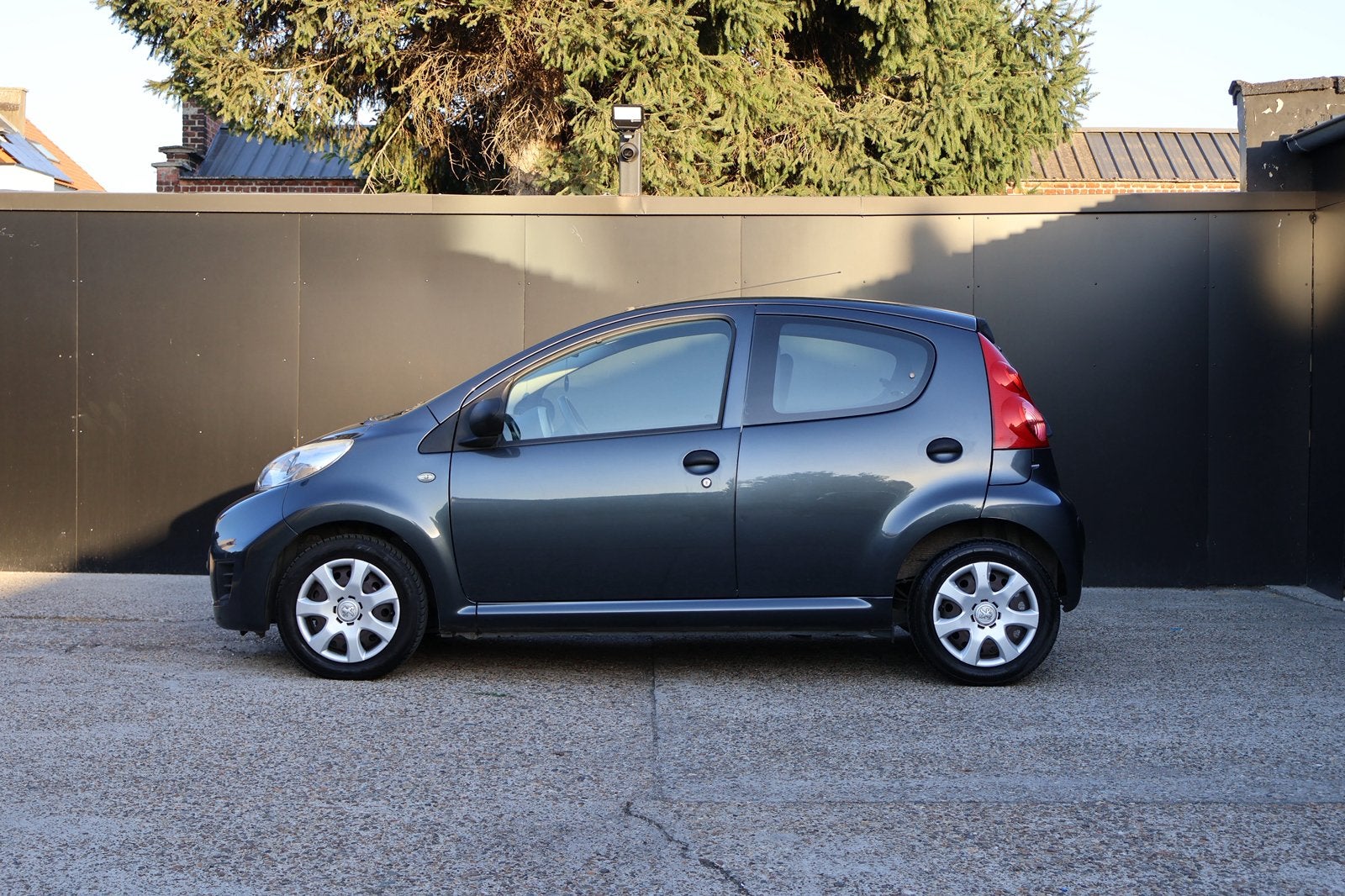 Peugeot 107 1.0 Desir | 2011 | 75.000 km | 1ste Eigenaar, Auto's, Peugeot, Voorwielaandrijving, Stof, 50 kW, Zwart