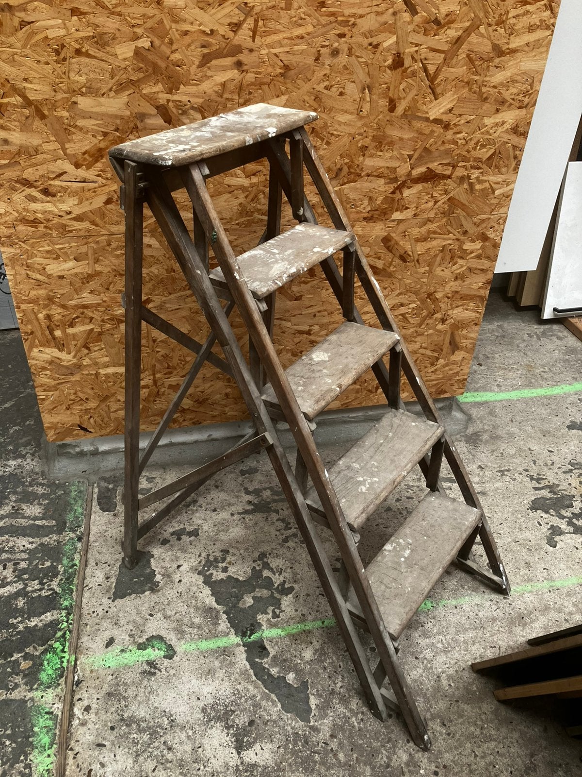 Vintage trapladder, Enlèvement, Comme neuf, Échelle