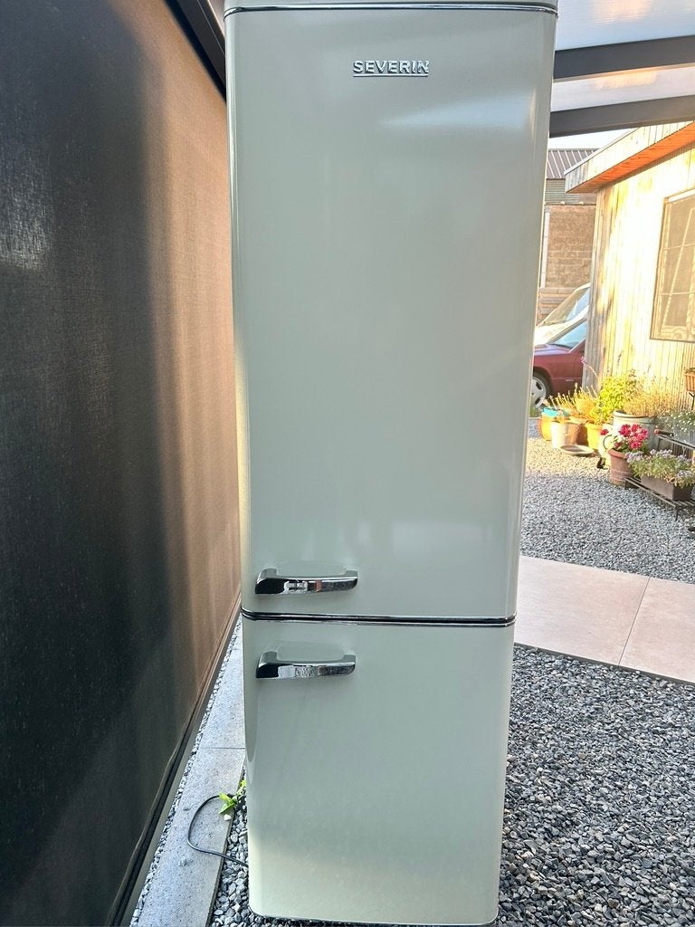 Vintage koel / vries combinatie van SAVERIN, Elektronische apparatuur, Koelkasten en IJskasten, Ophalen, 200 liter of meer, Met aparte vriezer