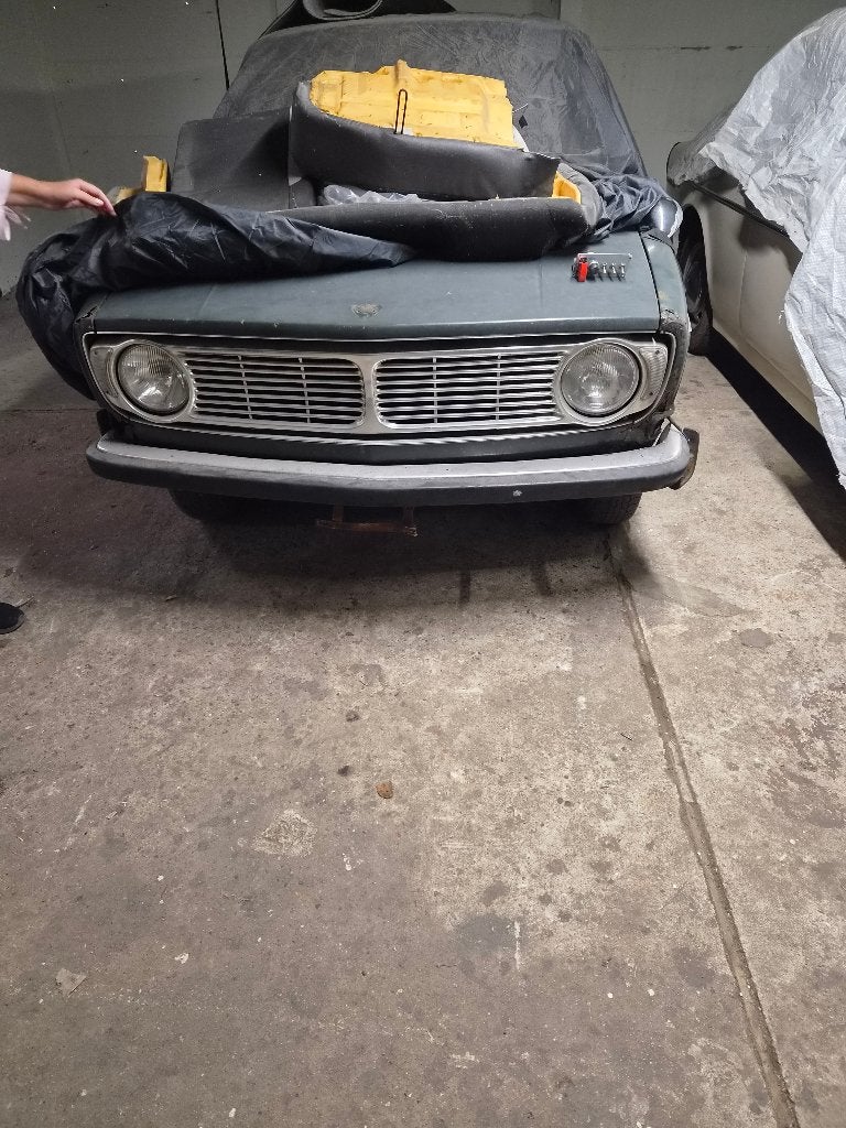 Volvo 142, Enlèvement, Avant, Volvo