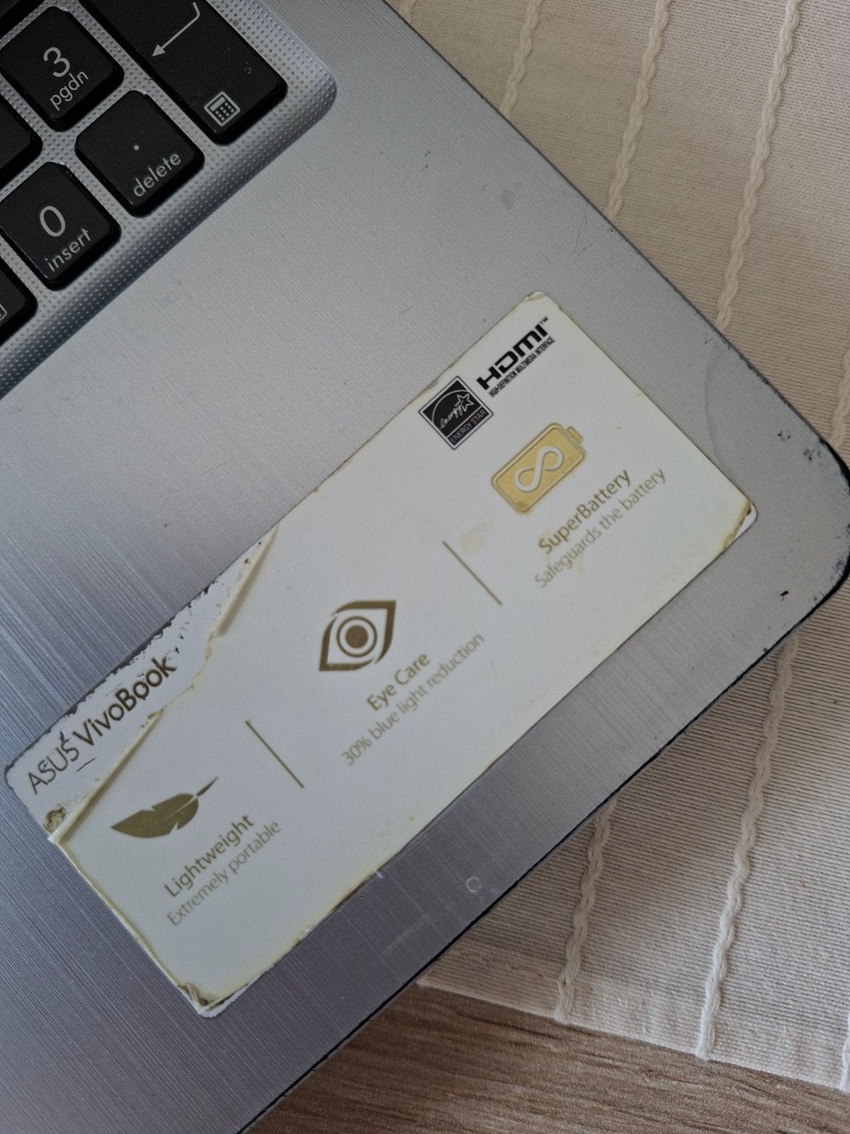 Laptop Asus d540 m, Enlèvement ou Envoi, Azerty