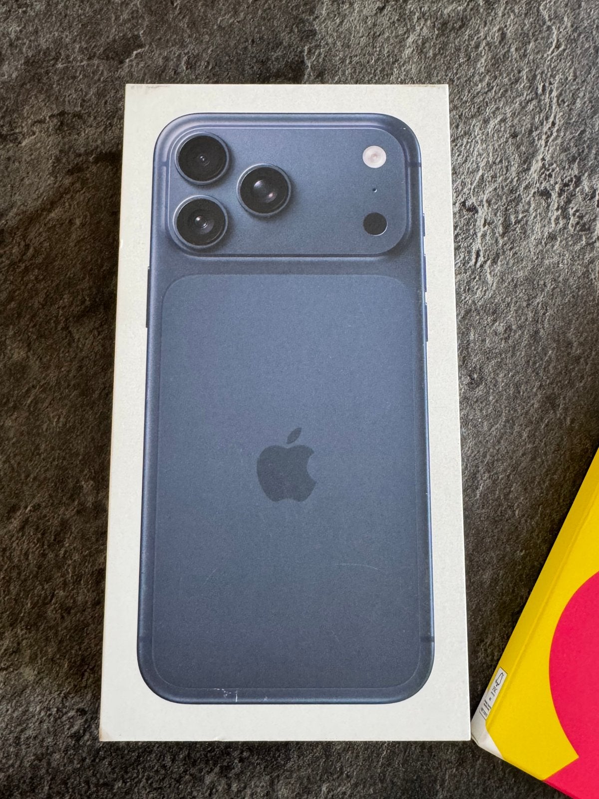 Iphone 17 Pro max 512Gb nieuw ongeopend, Telecommunicatie, Mobiele telefoons | Apple iPhone, Zo goed als nieuw, Blauw, Ophalen of Verzenden