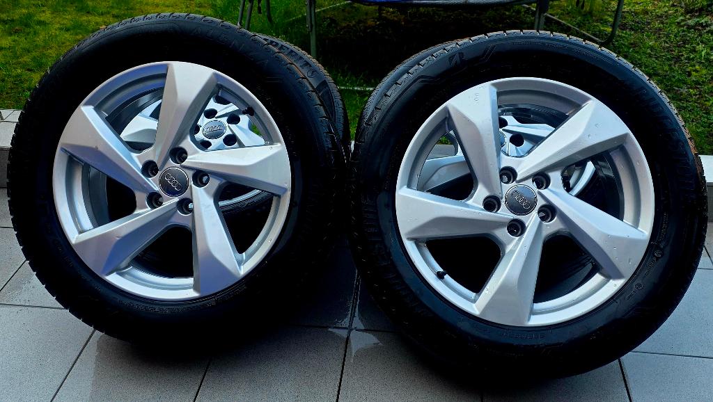 Originele Audi Q3 S-line velgen 18inch + Zomerbanden, Ophalen, 18 inch, Gebruikt, Banden en Velgen