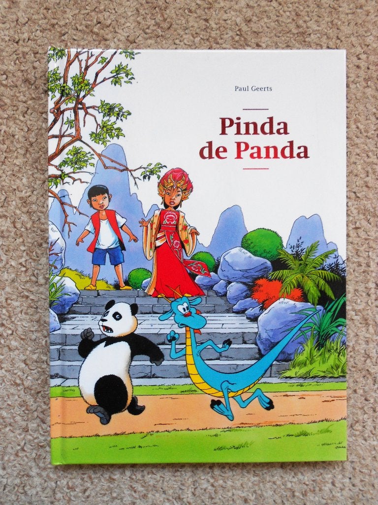 Paul Geerts - Pinda de Panda -Mo, Jade en Plakapong -hc 2010, Eén stripboek, Nieuw, Ophalen of Verzenden, Paul Geerts