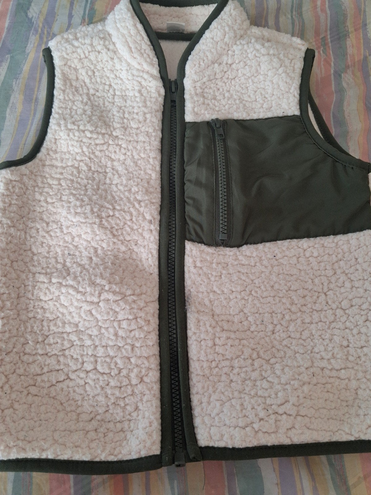 jasje z mouwen. en 3 jeansbroeken, Kinderen en Baby's, Kinderkleding | Maat 110, Ophalen