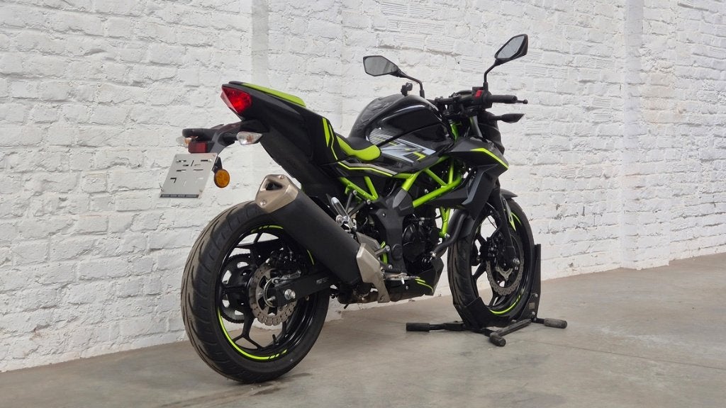 Kawasaki Z125  Naked Bike! @motomobilia, Motos, Entreprise, Permis Moto A1 minimum, Neuf, ABS