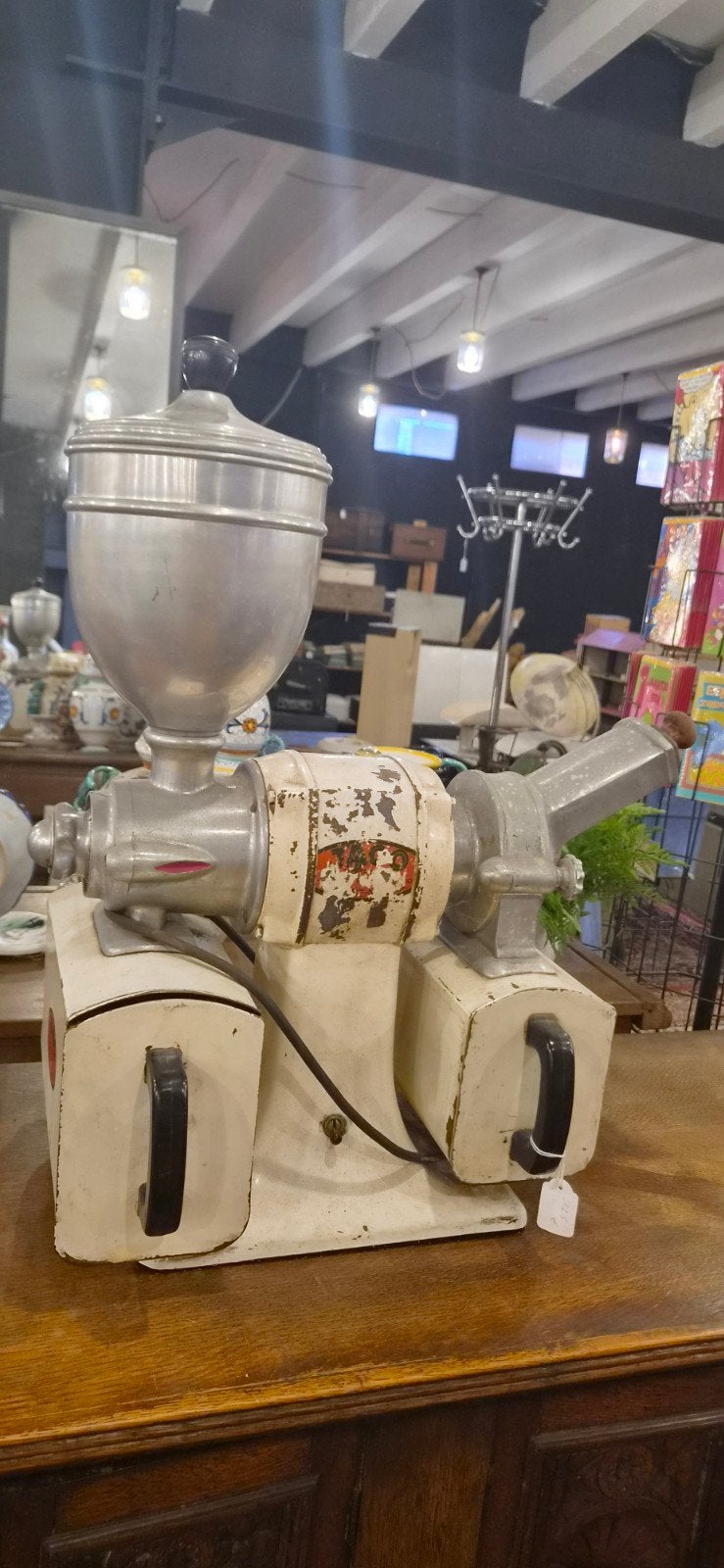 Vintage JAGO elektrische koffiemolen/kaasmolen, Ophalen