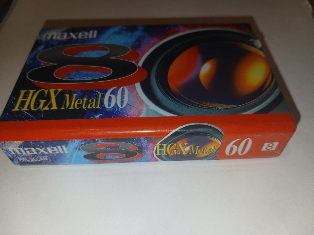 Cassette vidéo vierge Maxell 8 HGX Metal 60, Enlèvement ou Envoi, Neuf, dans son emballage, Vierge