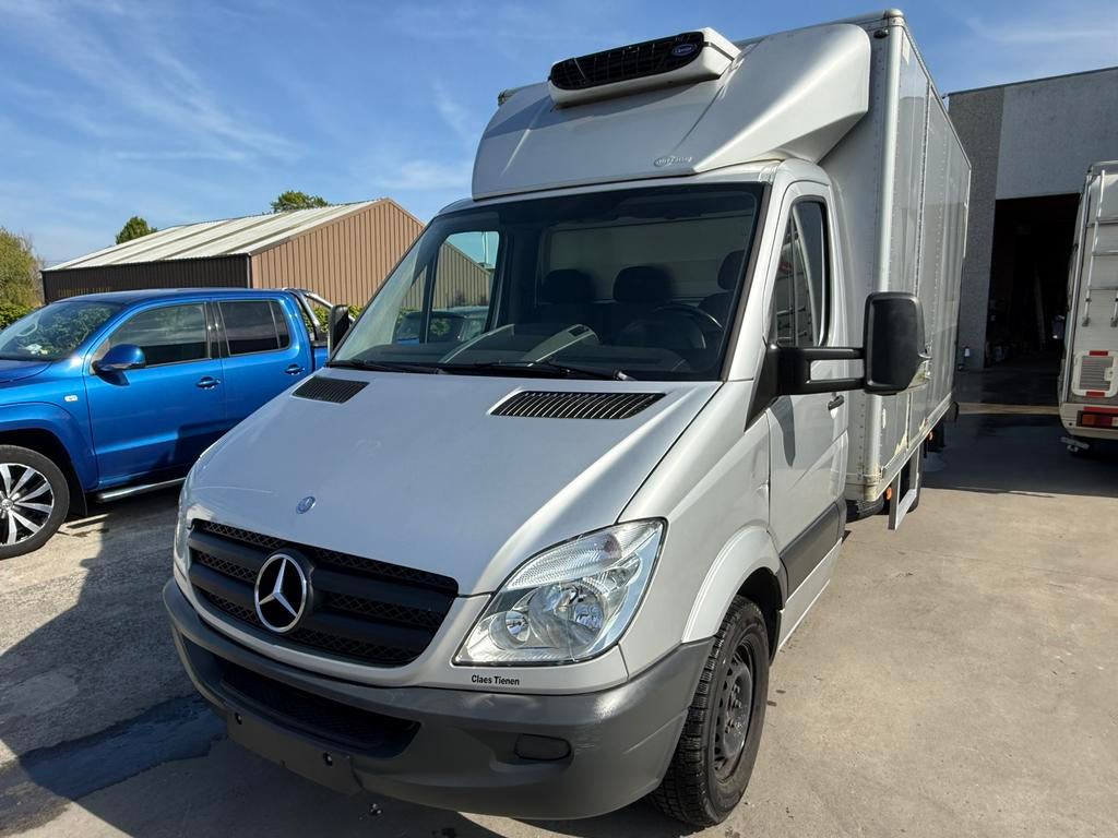Mercedes Sprinter 313 cdi 2012 Caisse + hayon + frigo, Auto's, Automaat, Euro 5, Te koop, Elektrisch