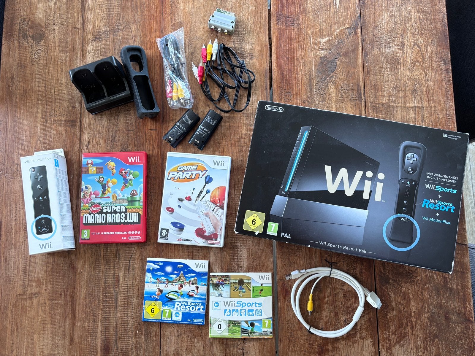 Nintendo Wii - zwart - 2 controllers & games, Consoles de jeu & Jeux vidéo, Enlèvement, Comme neuf