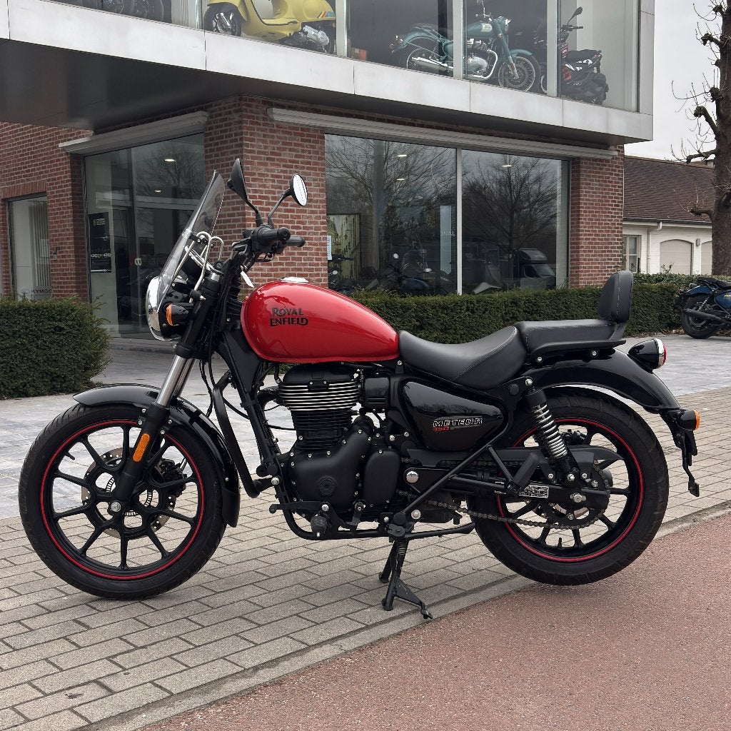 Royal Enfield Meteor 350, 350 cm³, Tourisme, Entreprise, Occasion