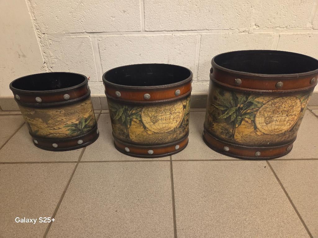 set de 3 poubelles bureaux ou autre " made in Thailande", Enlèvement, Comme neuf, Autres matériaux, Moins de 50 cm