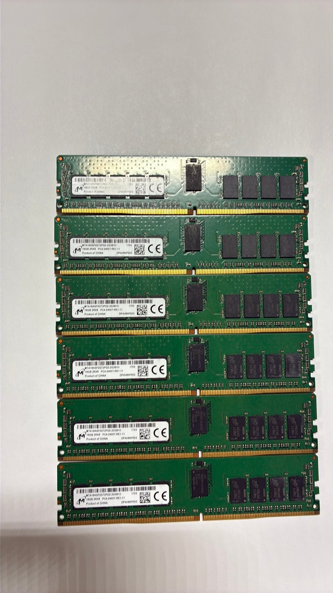 Barette memoire serveur ddr4 16gb 2400, Computers en Software, RAM geheugen, Ophalen, Server, DDR4, Zo goed als nieuw
