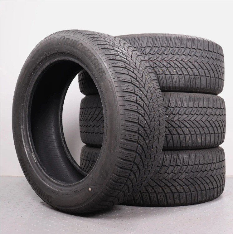 Cherche 4 pneus d'hiver 225/55R18 XL 102H, Autos : Pièces & Accessoires, Pneus hiver, Enlèvement, Utilisé, 225 mm