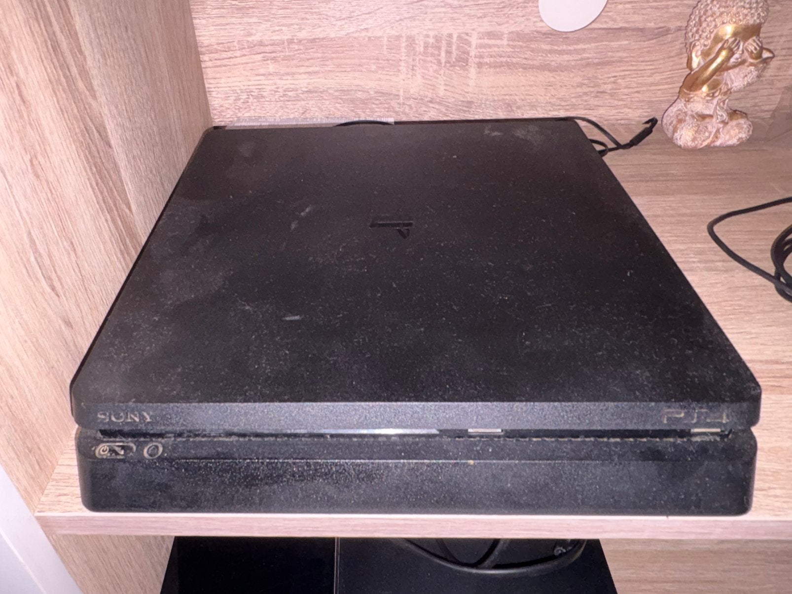 Je vend 2 Playstation 4 les 2 play, Avec 1 manette, Comme neuf, Enlèvement, 1 TB