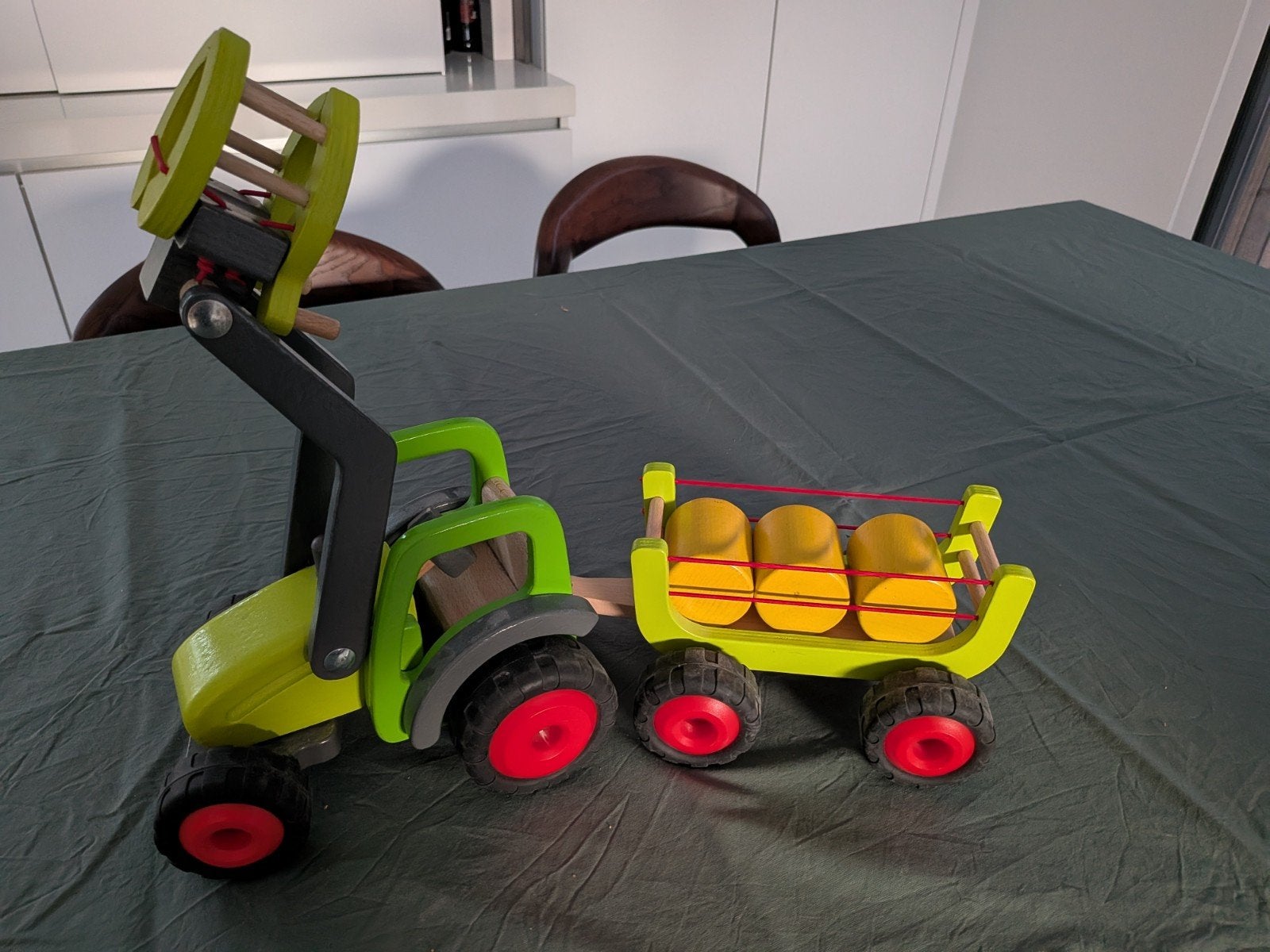 Goki tractor hout, Ophalen