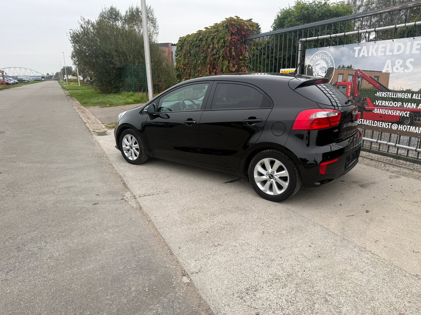 Kia Rio | NAVI | Bluetooth | Caméra de stationnement | 2016, Autos, https://public.car-pass.be/vhr/f2e8bb08-6946-4f61-835f-e8b7d7b9418b