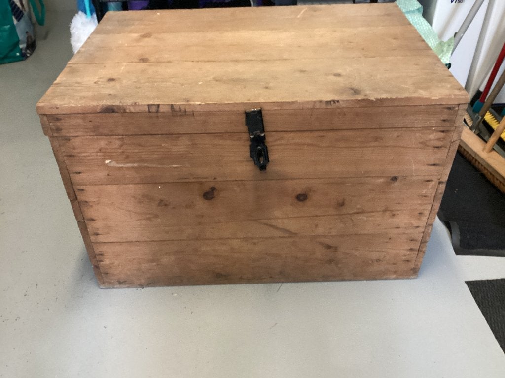 malle en bois, Maison & Meubles, Enlèvement, Utilisé, Autres essences de bois
