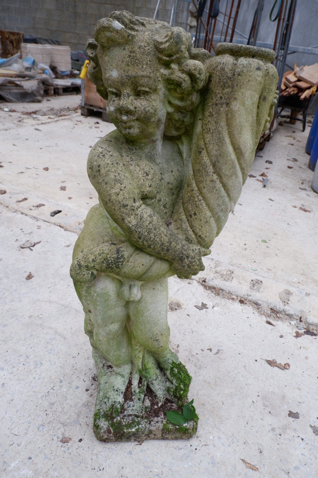 Statue en béton
