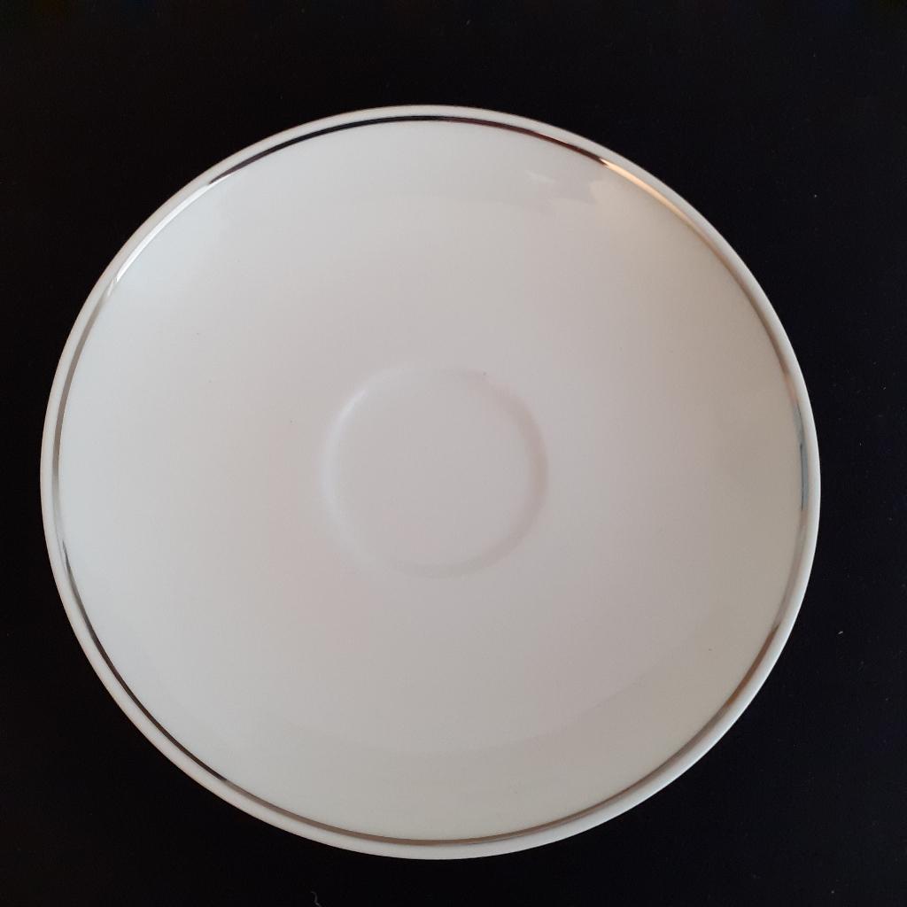 VILLEROY & BOCH Bone China ondertas 12 st   Prijs: € 20, Nieuw, Ophalen of Verzenden, Bord(en), Overige stijlen