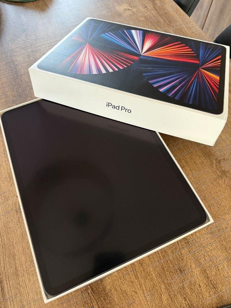 iPad Pro 12,9” M1 256GB WiFi, Gris, 13 pouces ou plus, Comme neuf, Enlèvement