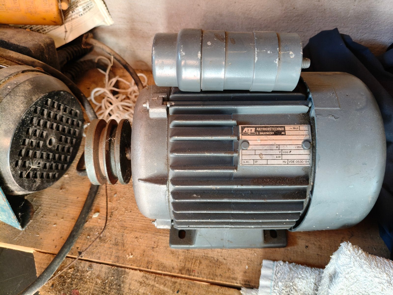 Electrische motor, Doe-het-zelf en Bouw, Ophalen