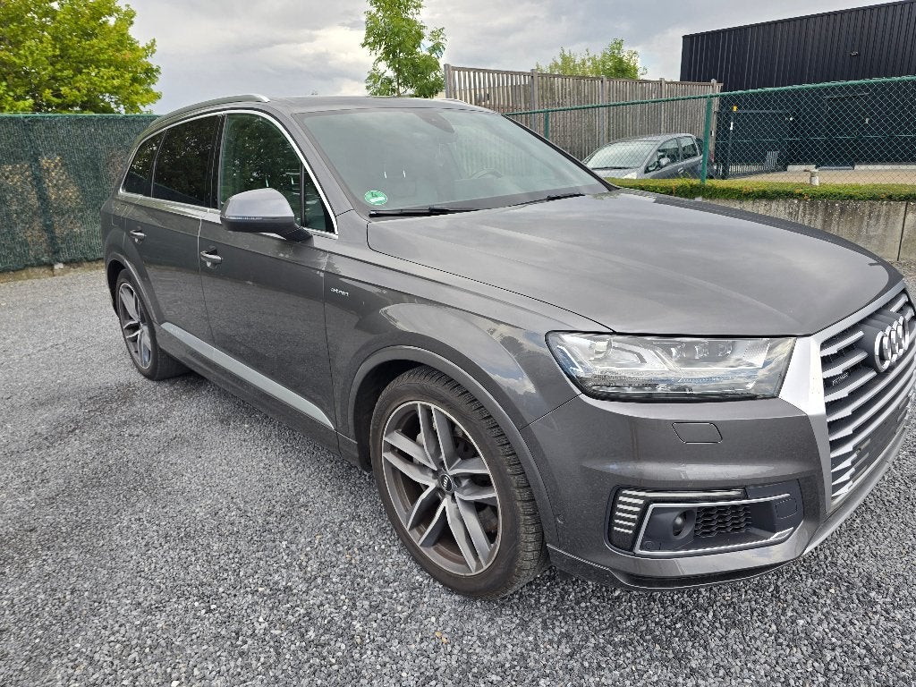 Audi Q7 Etron, Cuir, Argent ou Gris, Phares entièrement LED, Euro 6