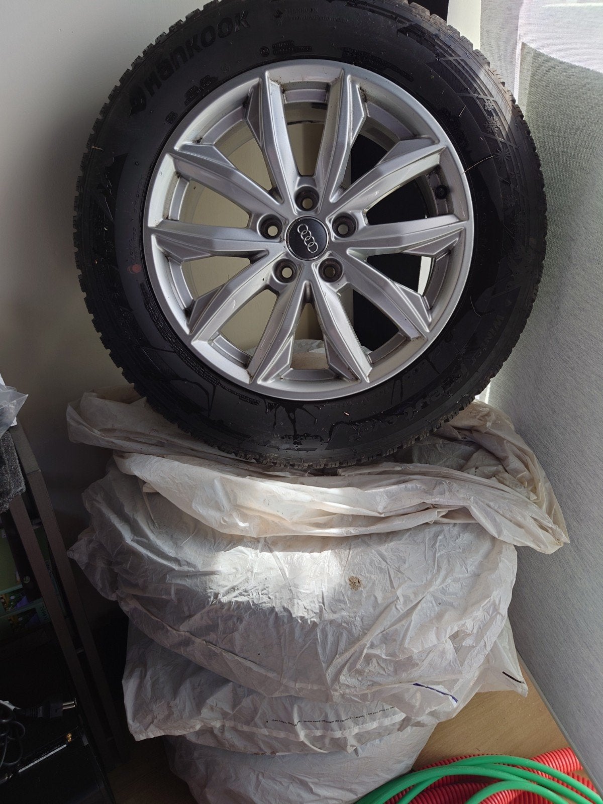 Pneus hiver Audi A6, Q5, etc..., Autos : Pièces & Accessoires, Pneus & Jantes, Enlèvement, Pneus hiver, Pneu(s)