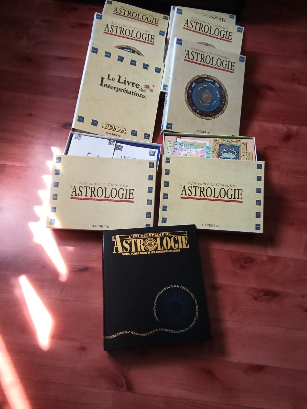 Livres et Encyclopédies, Boeken, Overige Boeken, Ophalen of Verzenden, Zo goed als nieuw